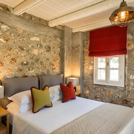 North Point Bed & Breakfast 4*