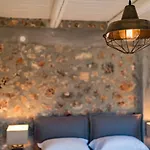B&B North Point 4*
