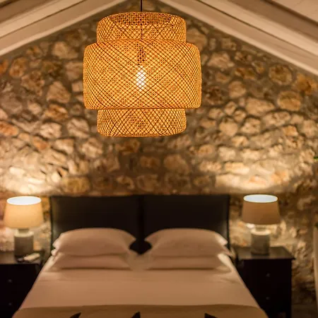 North Point Bed & Breakfast Antipata (Erisos)