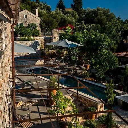North Point Bed & Breakfast Antipata (Erisos)