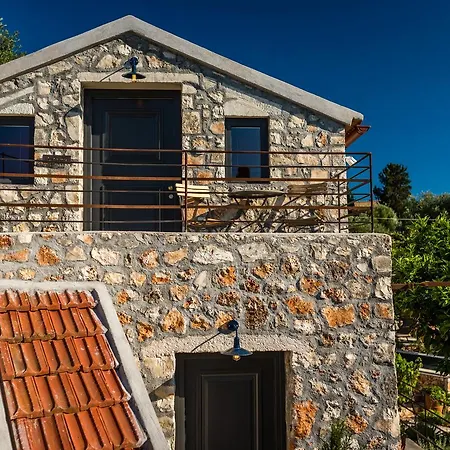 North Point Antipata (Erisos)