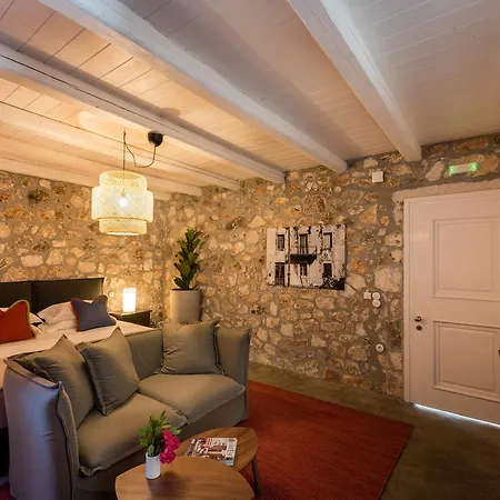 North Point Bed & Breakfast 4*