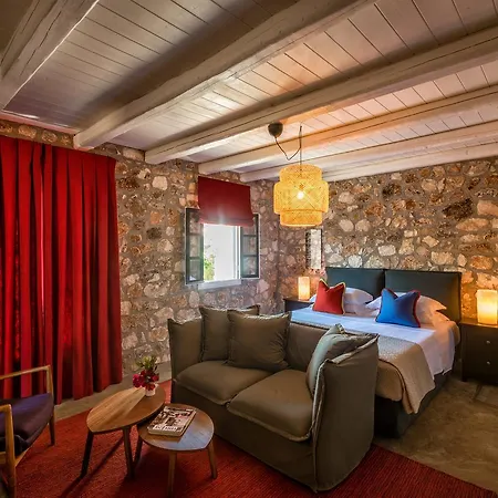 North Point Bed & Breakfast Antipata (Erisos)