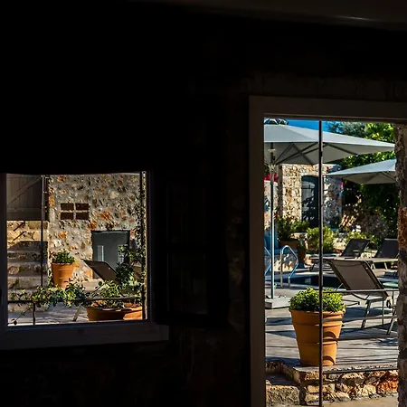 Couette-café North Point 4*